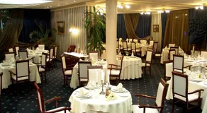 Mirage Hotel - Image 3
