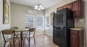 WL3, Free parking and Coffee , Smart Tv , Fast Wi-Fi - Image 4