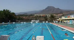 Logement de vacances entièrement rénové \"Los Cristianos, propriété de plage à 2 lits\". - Image 3