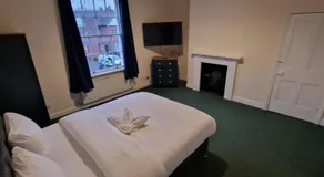 SELF CHECK-IN QUICK ROOMz WAKEFIELD - Image 4