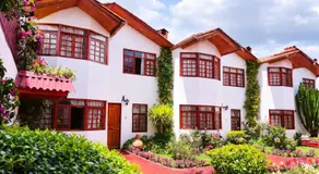 Hotel & Bungalows Villa Valencia - Image 3