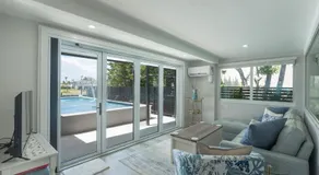 Curlew Beach Cottage by Sun Palace Vacations - Image 2