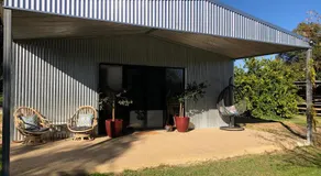 Oak Lane Guest House & Farm Stay - Image 4
