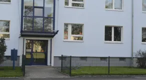 F3 - "Gemütlich mit Kunst" - Image 3