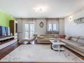 Quaint Holiday Home in Crikvenica with Sea View - Image 3