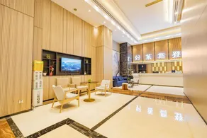 Hollyston Hotel (Chengdu East Railway Station Chengyu Lijiao Metro Station) - Image 2