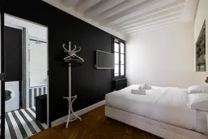 Bauhaus Magic in the Marais - Image 3
