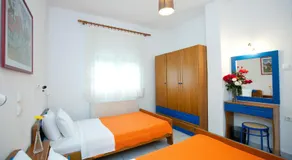 Yiouli Hotel - Image 2