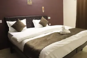 Hotel Posh - Image 2