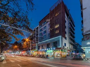 Honglou Lishe Boutique Hotel - Image 3