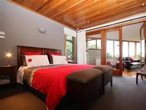 Sails Ashore Lodge - Image 2