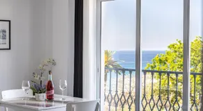Appartement confortable avec vue mer, Wi-Fi et terrasse. - Image 5
