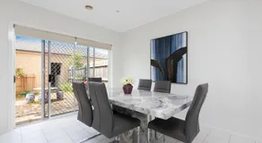 3 bedroom Townhouse In Bonbeach VIC - Image 5