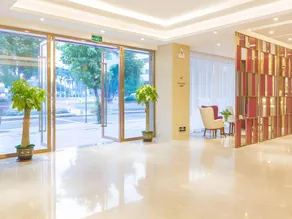 Lavande Hotel Zhongshan Xiaolan Daxin Xinduhui - Image 4