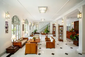 Villa Santi Hotel - Image 2