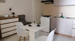 Vicky's Apartment (5m from sea) - Image 4