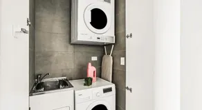Modern 2BD in Trendy Inner West - Image 4