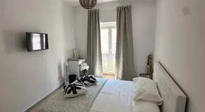 Clarissa Guest House via di Mezzo 194 - Image 2