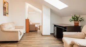 Bay View Apartment - Image 2