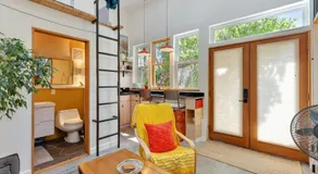 Garden Artist Loft Studio - Image 1