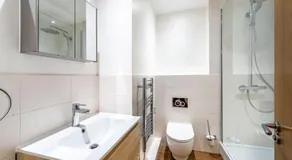 Flat in CENTRAL LONDON for 4 - Image 2