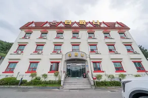 Tiffany Motel in Hoengseong - Image 5