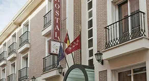 Hostal Carlos III - Image 4