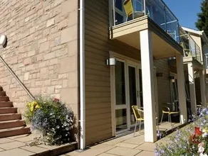 Craigmhor Lodge & Courtyard - Image 3
