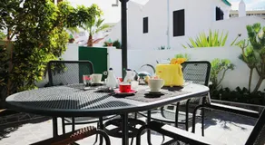 SUNNY VILLA HOLIDAY HOME - Image 4