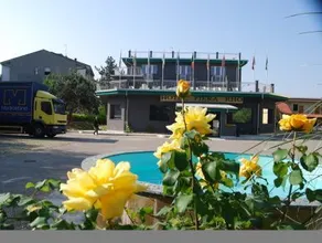 Hotel Fiera Rho - Image 1