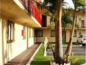 Paradise Inn & Suites - Image 5