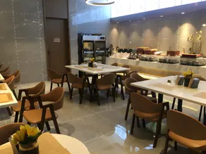 Poltton International Service Apartment Foshan Yintian Plaza Wanhu Metro Station - Image 5
