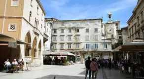 Palace Wall Residences - Image 5