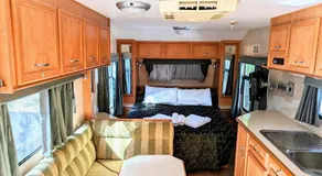 Cypress Caravan Stay - Image 3