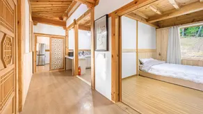 Gangneung Booyoonok Hanok Pension - Image 4