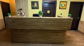 Home Inn - Image 4