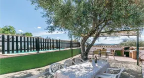 Gorgeous Home In La Cardenchosa With Wifi - Image 4
