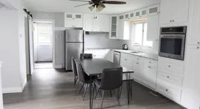 Entire waterfront cottage in carrying place - Image 4