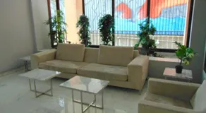Airport Madrid Plenilunio suites beige - Image 4