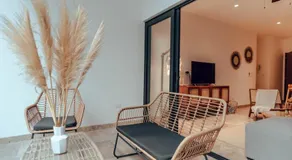 Stylish Luxury Condo in the heart of Playa - Image 5