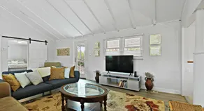 Spacious Retreat Fenced Yard Screened Deck - Image 2