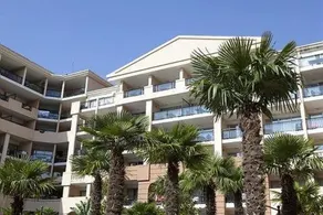 Cannes Pool & Beach - Image 2