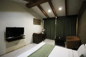 Neat Space - Image 5