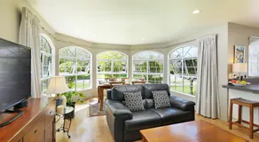 Olive House Bed and Breakfast - Image 2