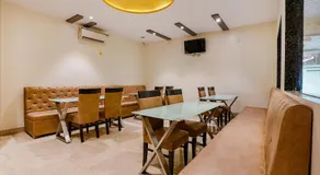 Via Embassy Suites - Image 4