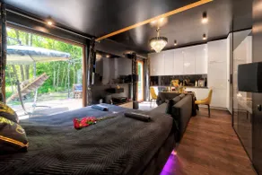 RoyalRelax Apartament w Lesie z Jacuzzi, Kinem domowym 88' - Białystok - Image 2