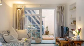 The Beach Hut - Image 2