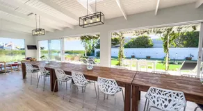 Peach on Beach Boutique Guesthouse - Image 4