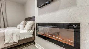 Modern Luxe Studio attached to home near Randolph AFB - Image 5