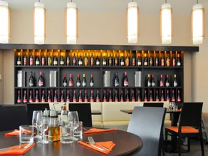 Ibis Girona - Image 2